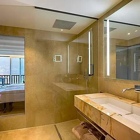 Hotel Treschers Schwarzwald 4*